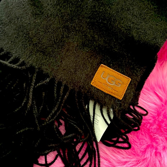 UGG Home wool black Glacier Throw blanket - Picture 3 of 5